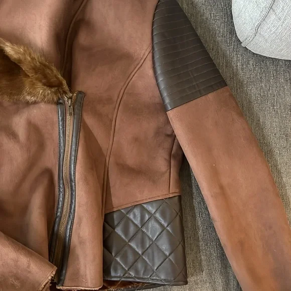 Womens Medium brown fur, suede & leather coat. Worn twice. - Picture 3 of 5
